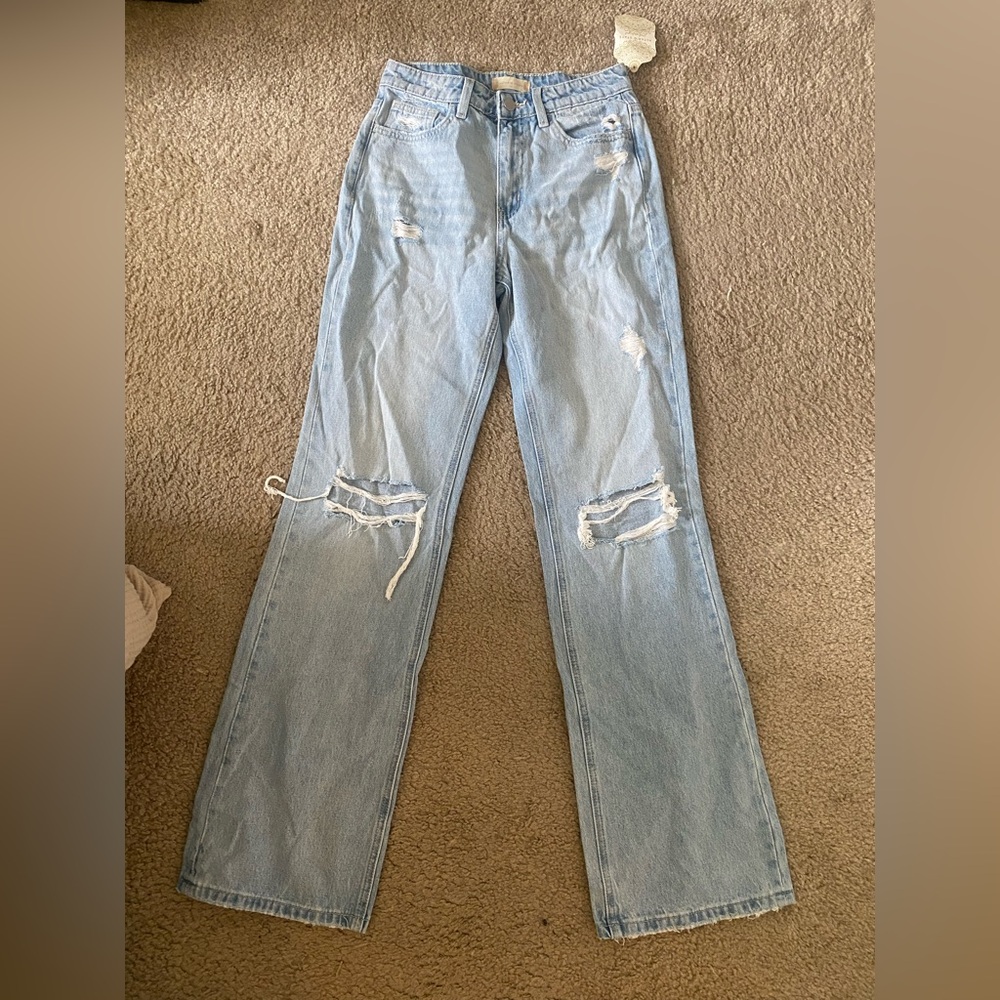 Altar’d State‎ Kayla Distressed Straight Leg Jeans - Picture 4 of 7